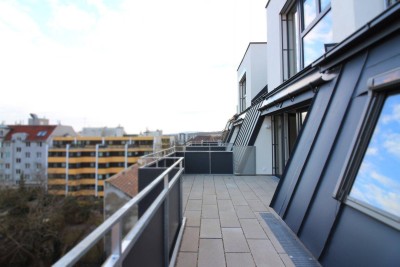 Modernes Wohnen über den Dächern Wiens – 3-Zimmer-Dachgeschosswohnung mit großer Terrasse in Ruhelage