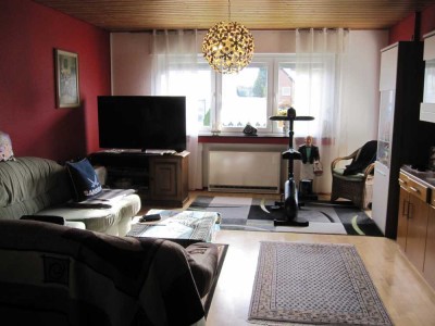 Recklinghausen, 3,5 Zi. Erdgeschosss-Wohnung + gr. Balkon. 78 m² Wfl. renoviert + PKW.- Stellplatz..