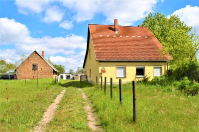 Wohnhaus zwischen Usedom und Stettiner Haff auf großem Grundstück (4313 m²)