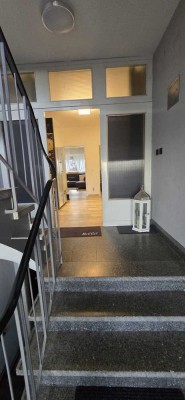 Großzügige, helle 3,5-Raum-Wohnung mit EBK und großer Terrasse in Mannheim