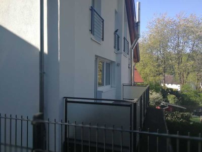 Große 1-Zimmer-Erdgeschosswohnung in ruhiger, exklusiver Lage in STA mit sonnigem Balkon
