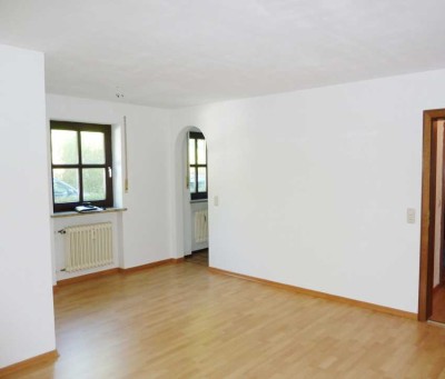 *** 1,5 -Zimmer-Whg. mit Einbauküche im Erdgeschoß  - in 85375 Neufahrn (S1) ***