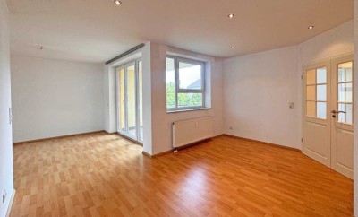 3-Zimmerwohnung mit Balkon und Einbauküche