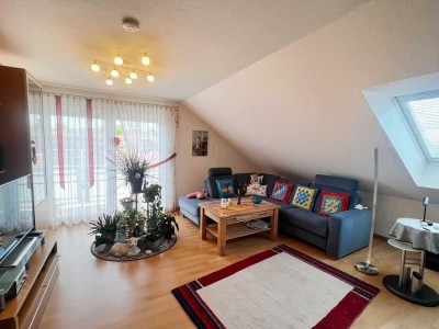 Nur mit Wohnberechtigungsschein (WBS) – Helle Dachgeschosswohnung mit Balkon in Haltern am See