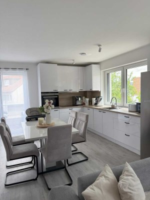 Moderne Maisonettewohnung mit Balkon