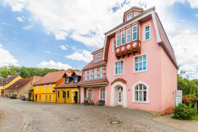 Attraktive 2-Zimmer-Wohnung mit großem Garten in zentraler Lage von Buckow