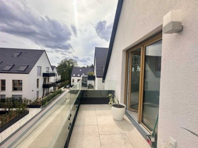 Maisonette-Wohnung mit Klimaanlage, Balkon und Einbauküche