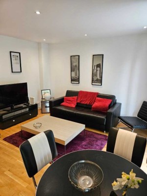 OHNE MIETER! Sanierte 2-Zimmer-Wohnung möbliert zu verkaufen!