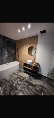 Luxuriöse 2-Zimmer-Wohnung mit Einbauküche und eigenem Garten