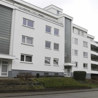 Gepflegte 4,5-Zimmer-Erdgeschosswohnung mit EBK in Gundelfingen