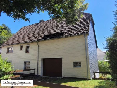 Einfamilienhaus mit Nebengebäude und großem Garten in direkter Nähe zu Bad Marienberg!