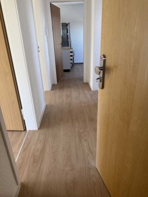 Helle, freundliche 2,5 Zimmer-DG-Wohnung in Markgröningen/Unterriexingen