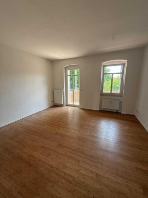 Traumhafte 2- Zimmer Wohnung mit Balkon in Erfurt