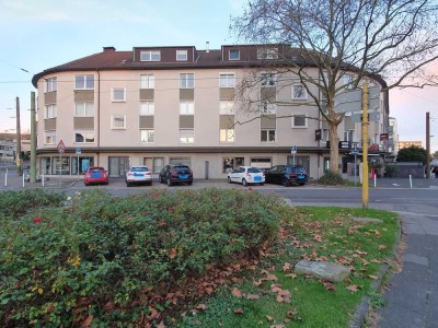 Helle, zentral gelegene 3,5 Zimmer Wohnung mit Balkon, inkl. Garage, Essen Holsterhausen, 82 m²