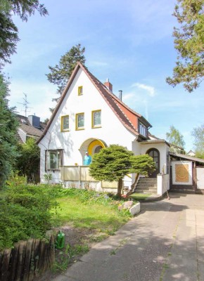 Einfamilienhaus mit Gästebereich und schönem Garten