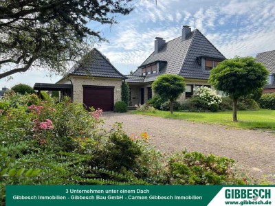 Landhaus-Villa*traumhaft großz. 2.038 m² Grundstück*
viele Möglichkeiten*bevorz. Wohngegend * Garag