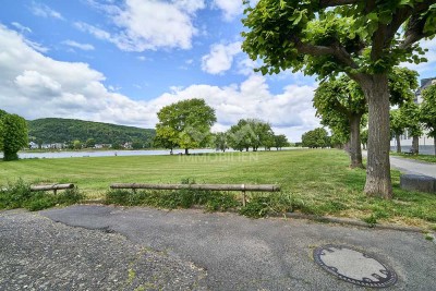 Gemütliches voll möbliertes Appartement mit herrlichem Rheinblick