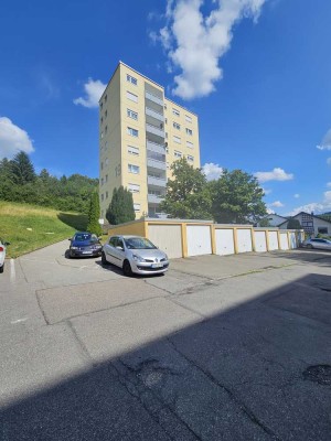 Renovierte 2-Zimmer-Wohnung mit Panoramablick und Balkon in Wehingen