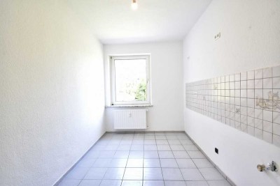 Helle & frisch renovierte 2 Zimmer - Wohnung