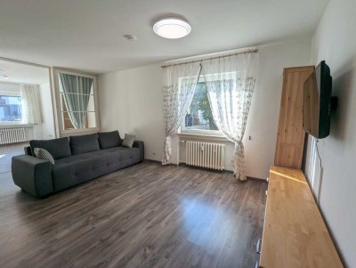 Teilmöblierte 3-Zimmer-Whg mit 2 Balkonen, moderner Ausstattung, Garten, Tiefgarage in ruhiger Lage