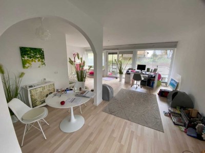 Eigentumswohnung mit Potenzial für 3. Zimmer _ mit Balkon und Gartenzugang