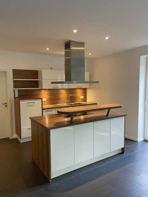 Attraktive 2-Zi.-Wohnung in Silberstedt Terrasse, Garten, Carport