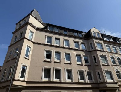 2 -Zimmer Singlewohnung im gepflegten Altbau!