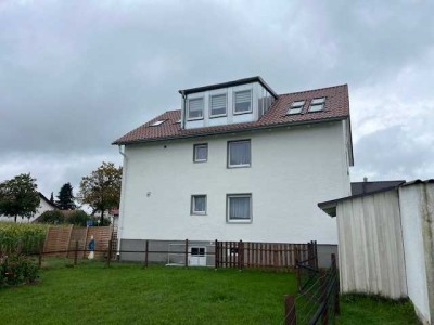 Schöne sanierte 3 ZKB-Wohnung mit großem Gartenanteil