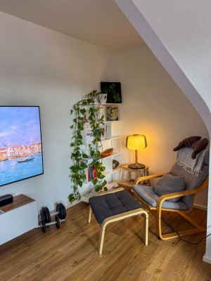 Vollmöblierte Altbauwohnung in Toplage – All-Inclusive & Zentral