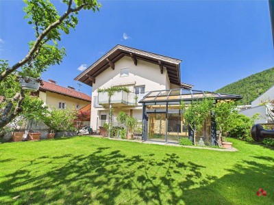 Kufstein: Teilsaniertes Ein- oderZweifamilienhaus zu kaufen.