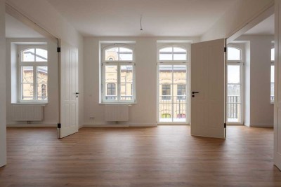 Lichtdurchfluteter Wohntraum direkt am Friedenspark