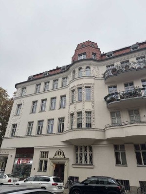 Charmante 2,5-Zimmerwohnung mit Balkon und Sauna