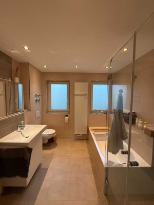 4-Zimmer-Erdgeschosswohnung in München-Hadern mit großem Gartenanteil