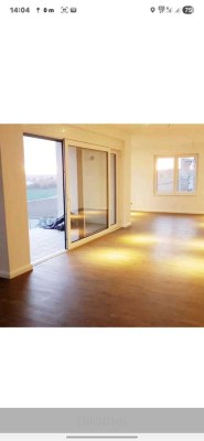 Neuwertige 2,5-Zimmer-Penthouse-Wohnung mit Balkon in 89081, Ulm