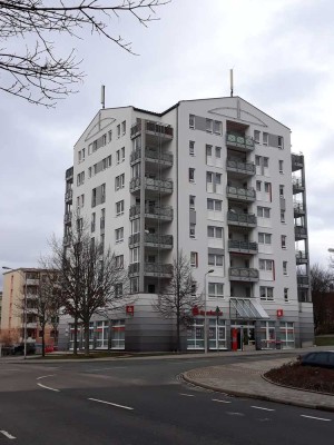 vermietet wird teilmöbliert oder leer; 2-Zi.-Whg. mit Lift, Balkon und Stellplatz