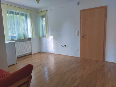 Moderne 2-Zimmer-Wohnung für Singles im Norden von Regensburg