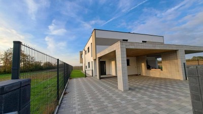 Traumhafte Doppelhaushälfte in Grünruhelage