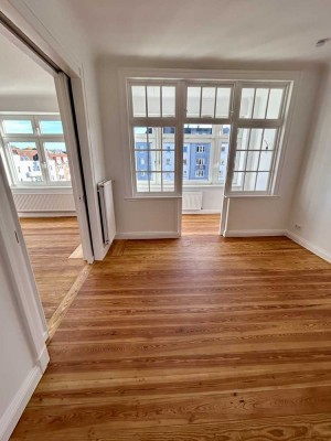 Stilvolle Altbauwohnung mit Balkon in Top-Lage – Kiel Schreventeich