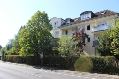 Top Renoviert, voll möblierte helle 1-ZW. mit Blick in den Stadtwald - ab 01.09.2025 ggf auch früher