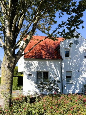 Sehr gepflegte Doppelhaushälfte am Rande von Soest mit Garten, Terrasse, Stellplatz & Carport