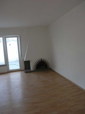Nidda - 4-Zi-Wohnung mit Kamin, Terrasse und Wintergarten, Erstbezug