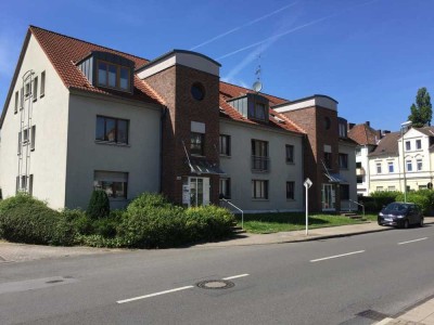 Nur mit WBS! Schöne 2-Zimmer-Wohnung mit Balkon, Laminatboden