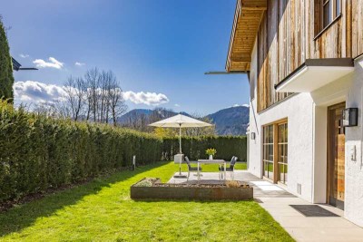 Landhaushälfte mit Pool