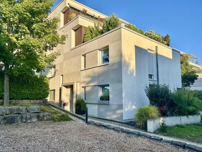 "Haus im Haus" / 4,5 Zimmer-Maisonette-Wohnung in WEG mit Garten in zentraler Lage
