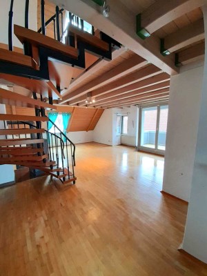 Kein Sanierungszwang Maisonette Wohnung 76m²,   Garage, Kamin, EBK