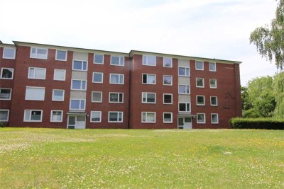 Modernisierte 2- Zimmer- Etagenwohnung mit Balkon – solide Kapitalanlage in Hamburg!