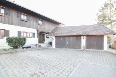 Viel Platz für Ideen: Eigentumswohnung  mit Garten, Balkon, Garage & DG-Potenzial