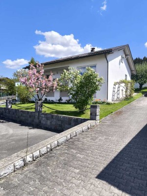 Zweifamilenhaus mit traumhaftem Blick in die Berge