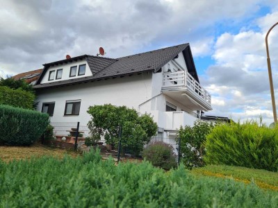 Helle 3-Zimmer Dachgeschosswohnung mit Balkon in Langgöns-Oberkleen