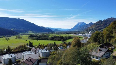 Neubau Eigentumswohnung mit großem südwestseitig überdachtem Balkon